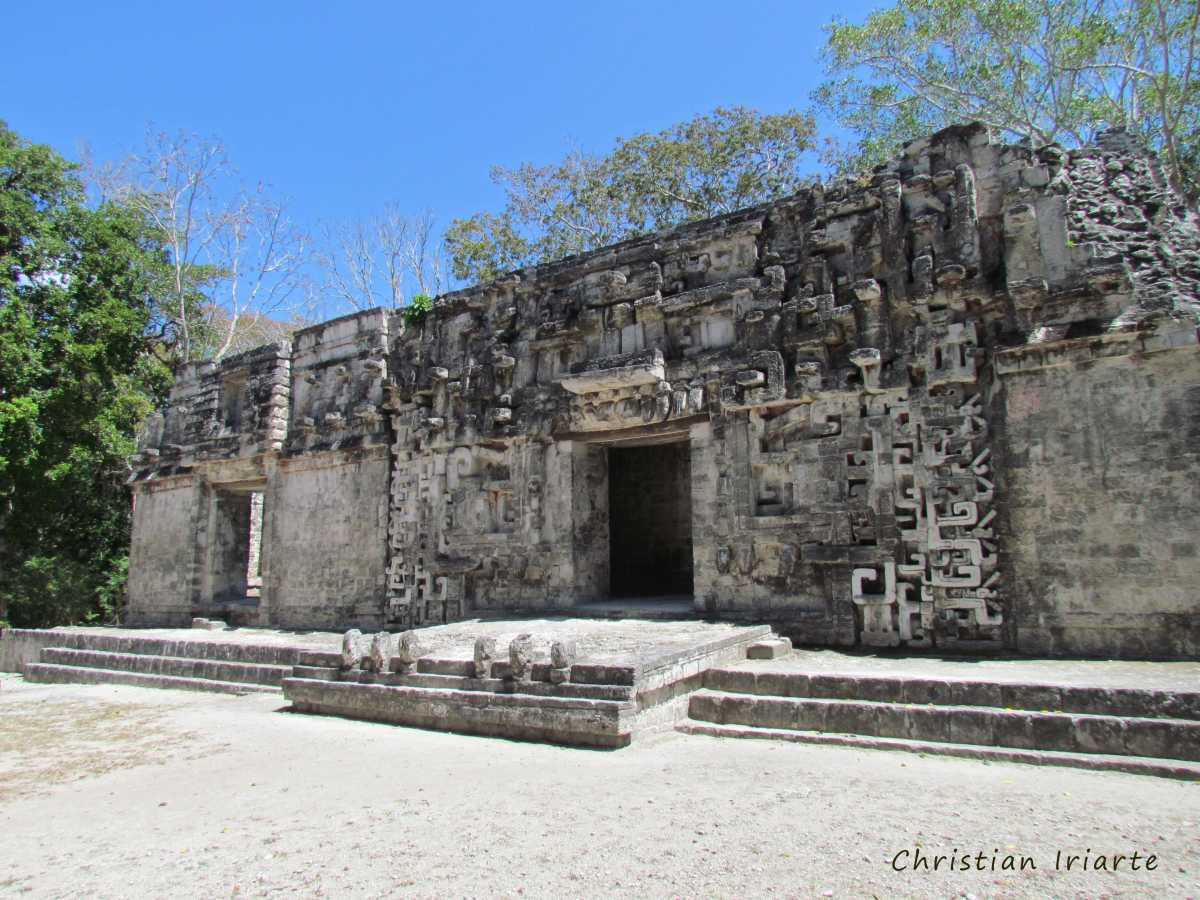 Imagen: Estructura II - Chicanná