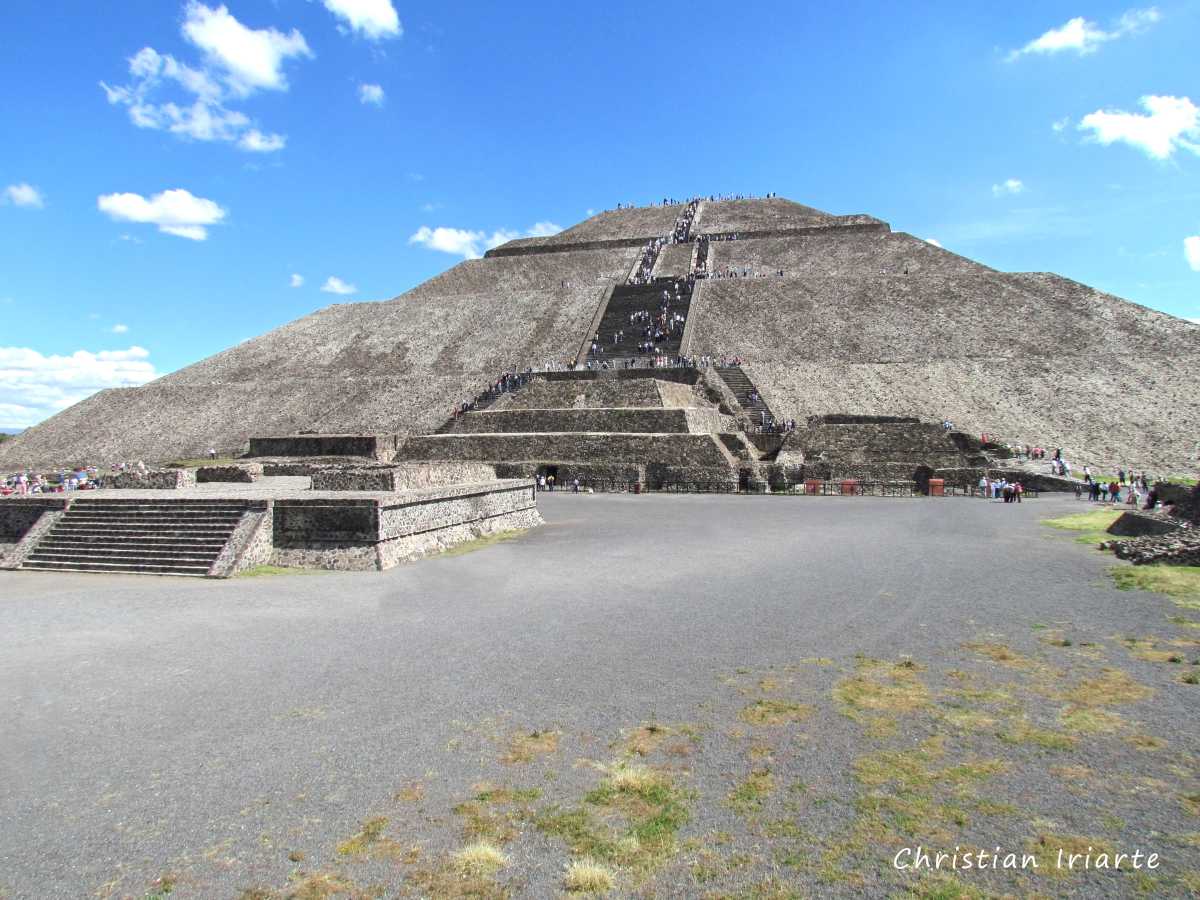 Imagen: Pirámide del Sol - Teotihuacán