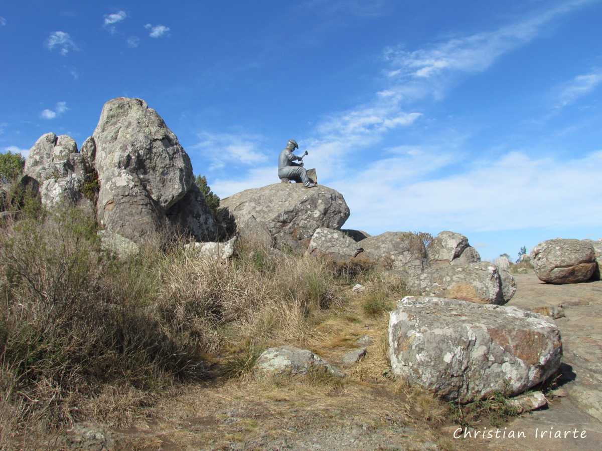 Image: Monument to the Stonecutter - Tandil