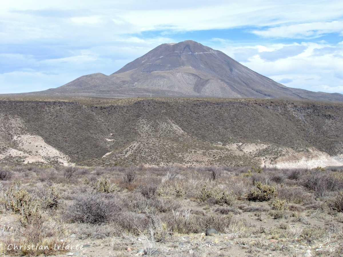 Cerro Diamante, on the way to Agua del Toro