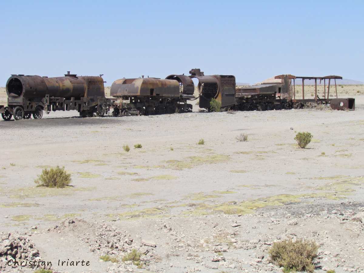 Image: Train cemetery - Uyuni
