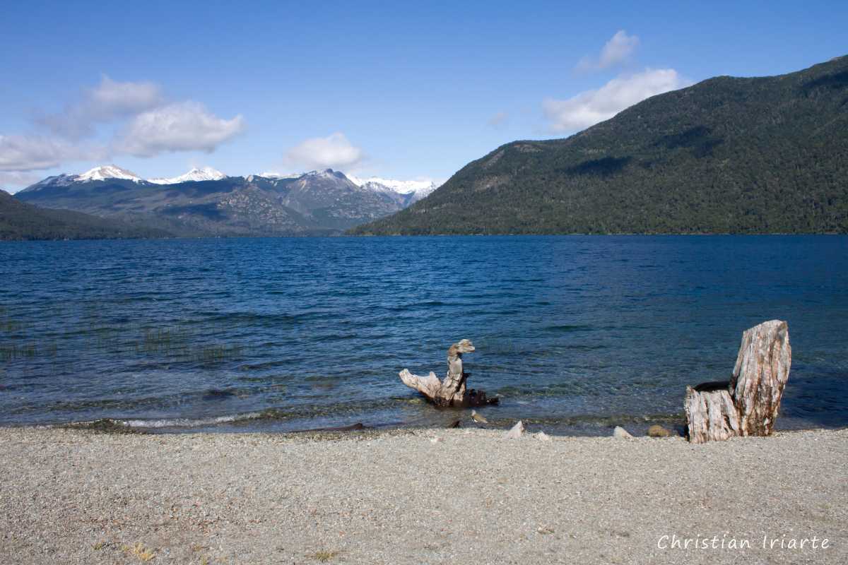 Image: Lake Mascardi