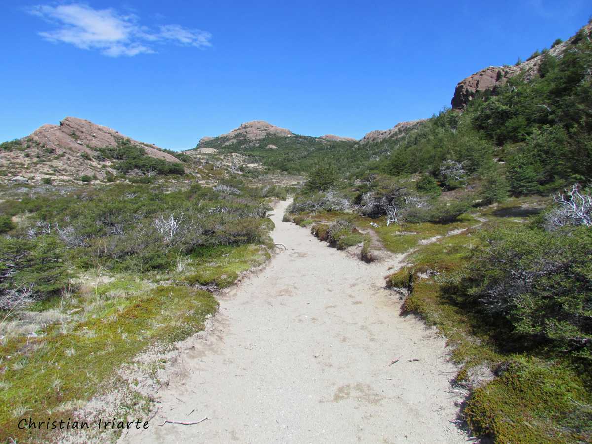 Trail from Laguna Capri to Poincenot