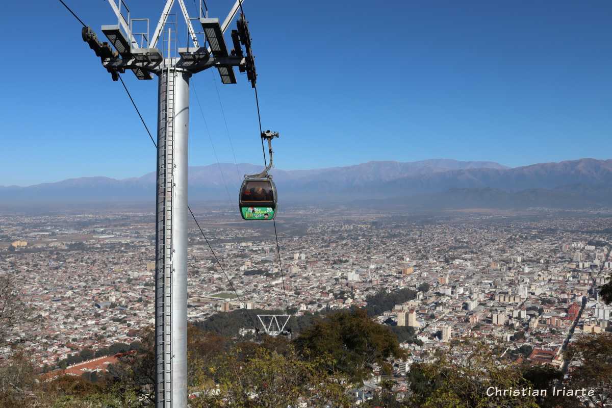 Image: Cerro San Bernardo cable car
