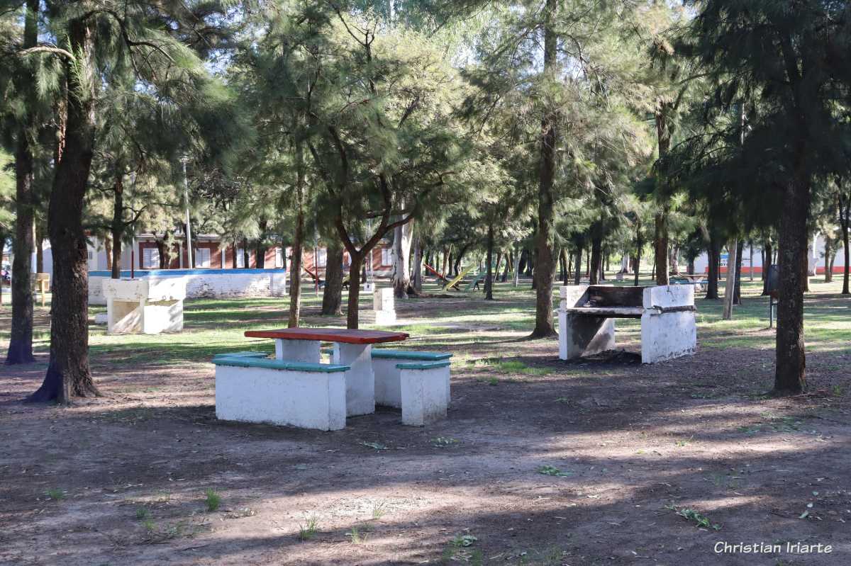 Image: Campsite and recreational area - Laguna Paiva