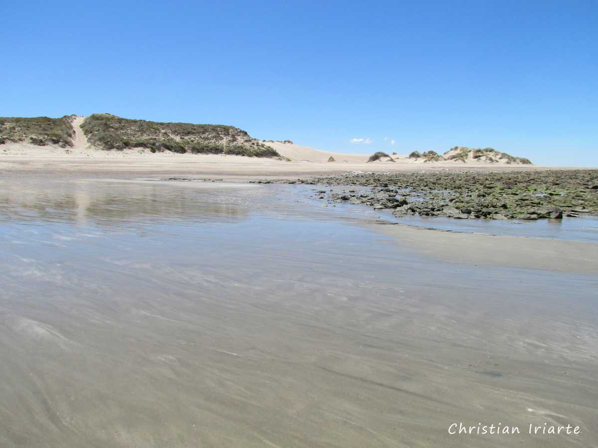 El Buque Beach, south of Las Grutas